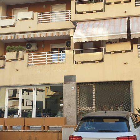 Coral Breeze Apartment Алгеро Екстериор снимка